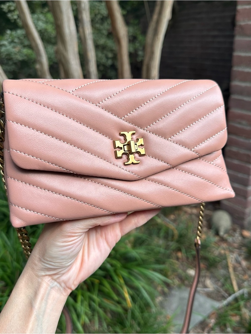 Tory Burch Kira Quilted Chevron Convertible Crossbody in Dusty Pink